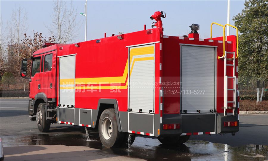 汕德卡自動(dòng)擋消防車(chē) 汕德卡自動(dòng)擋消防車(chē)