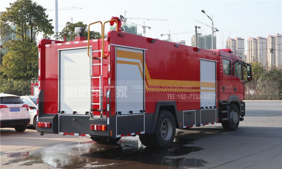 汕德卡自動(dòng)擋消防車(chē) 汕德卡自動(dòng)擋消防車(chē)